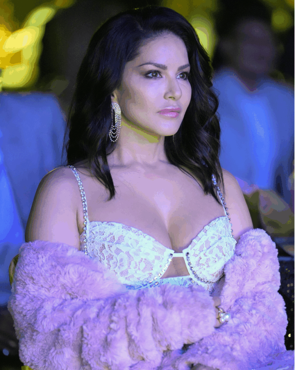 SUNNY LEONE
